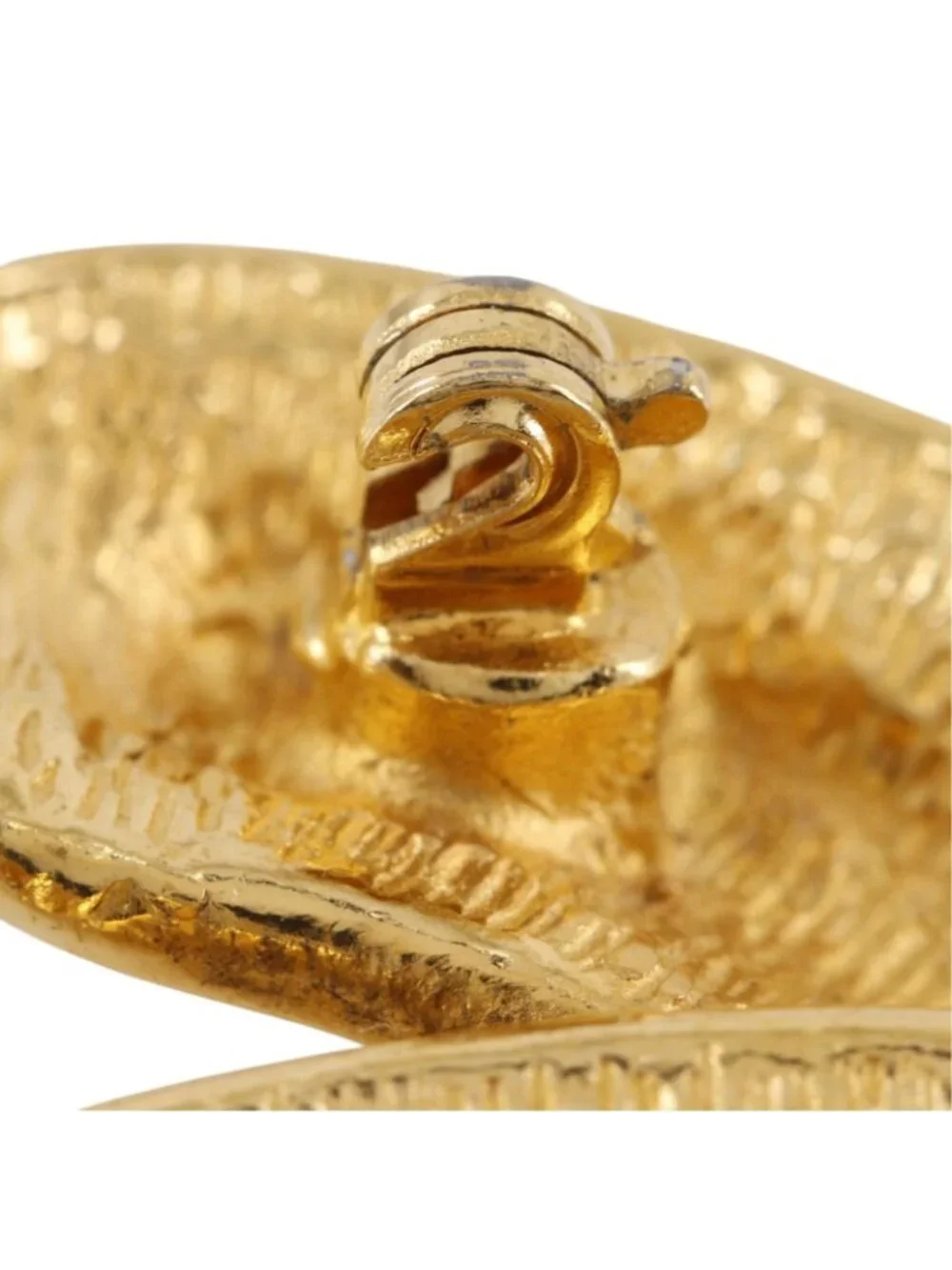 Chanel CC Logo Quilted Gold Plated Brooch